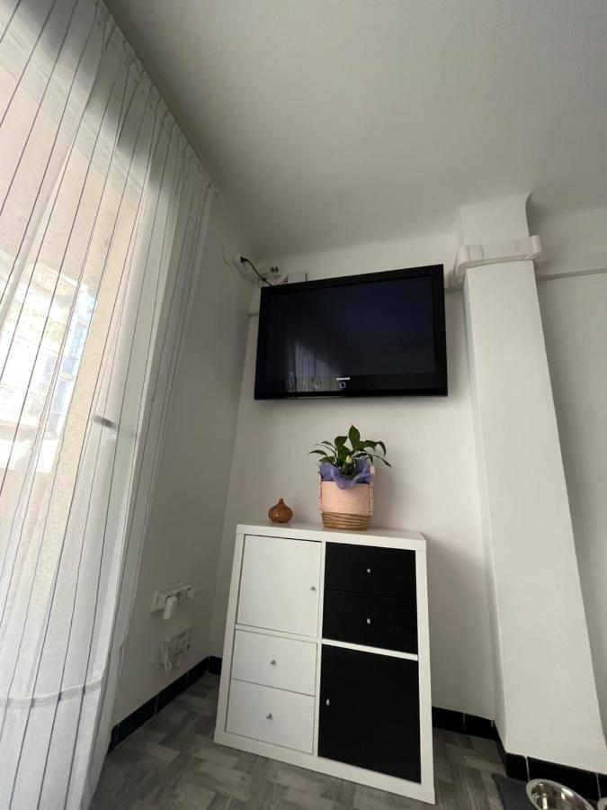 Piso Rita Daire Roses Dış mekan fotoğraf