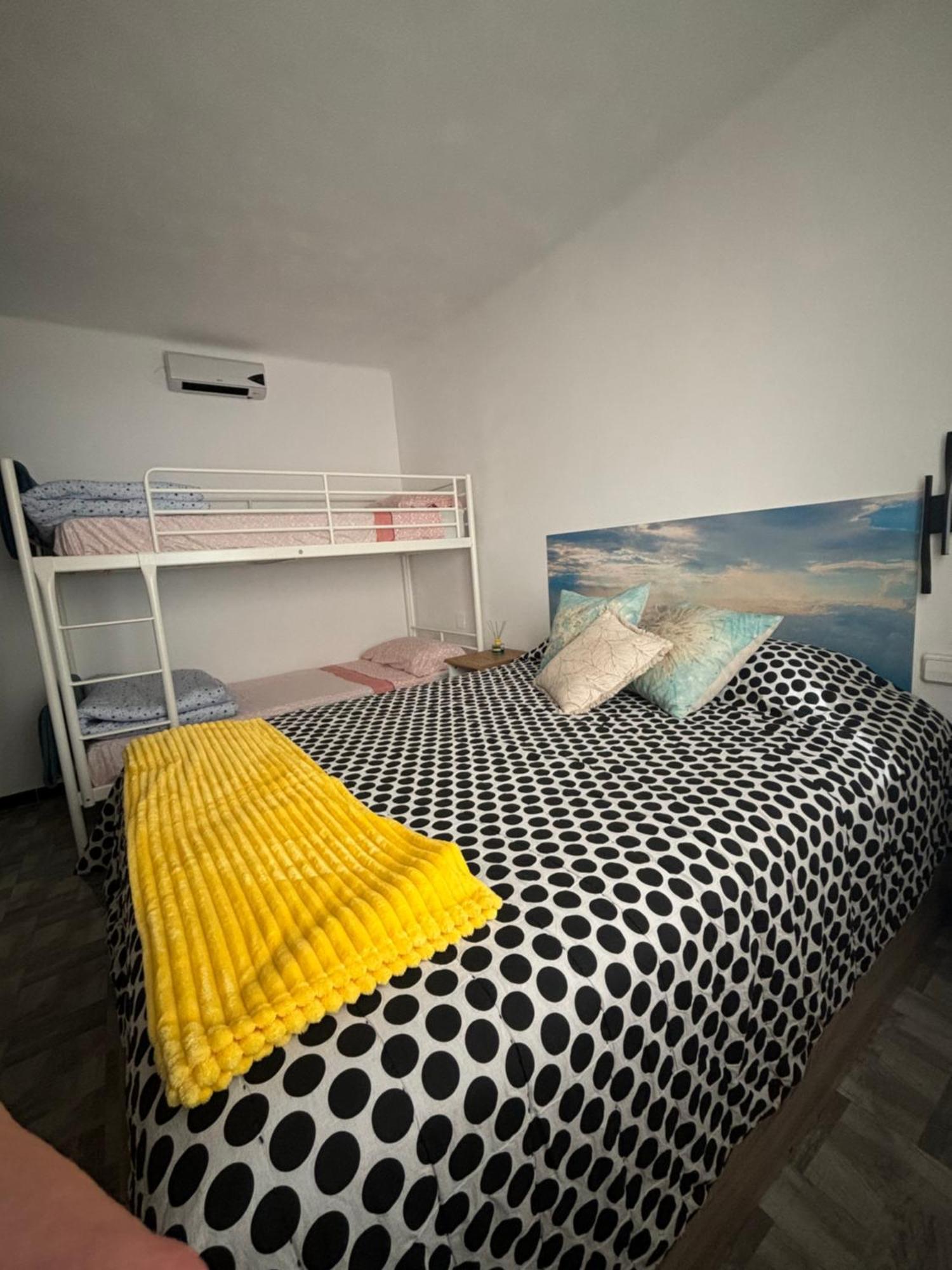 Piso Rita Daire Roses Dış mekan fotoğraf
